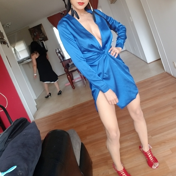 Dress - Picture 2 of 2